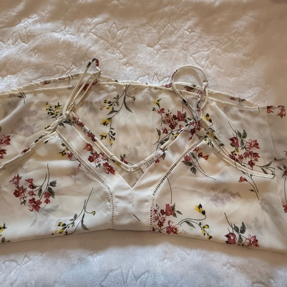 Sienna Sky Floral Print Cami Tank Top Cream Pink Yellow M - EUC - Picture 5 of 8